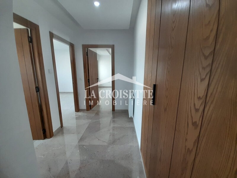 Appartement S+3 à La Soukra